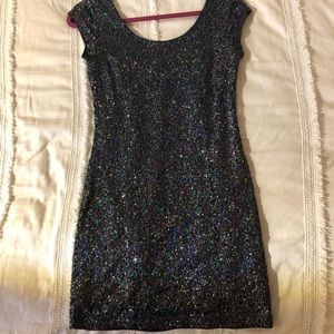 BEAUTIFUL GLITTER BODY-CON DRESS
